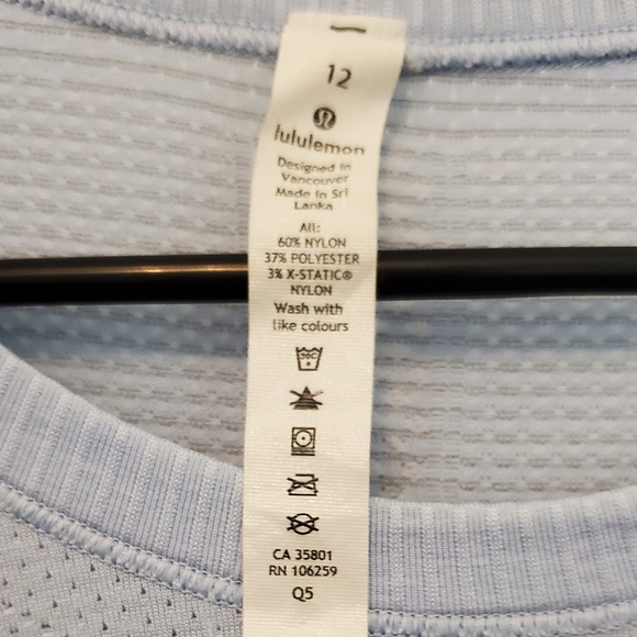 Sz 12 Lululemon long sleeve - Picture 2 of 5
